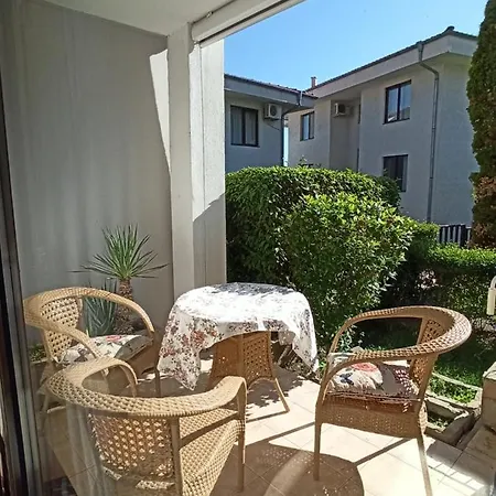 Apartment Апартаменты С Террасой Камбани Sveti Vlas