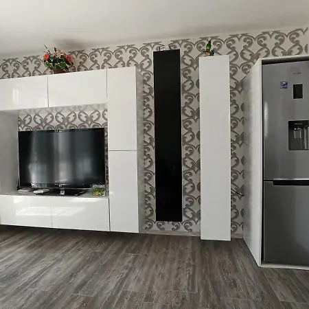 Apartment Апартаменты С Террасой Камбани