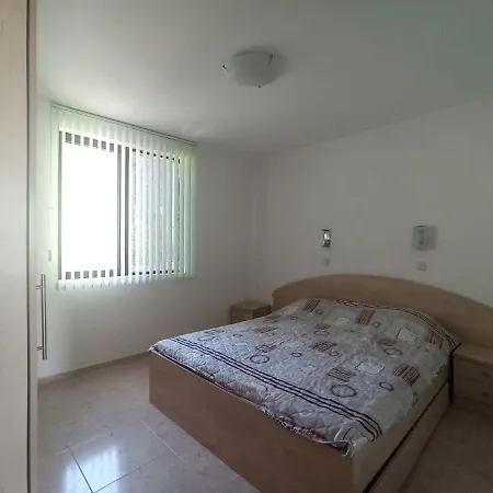 Апартаменты С Террасой Камбани Apartment